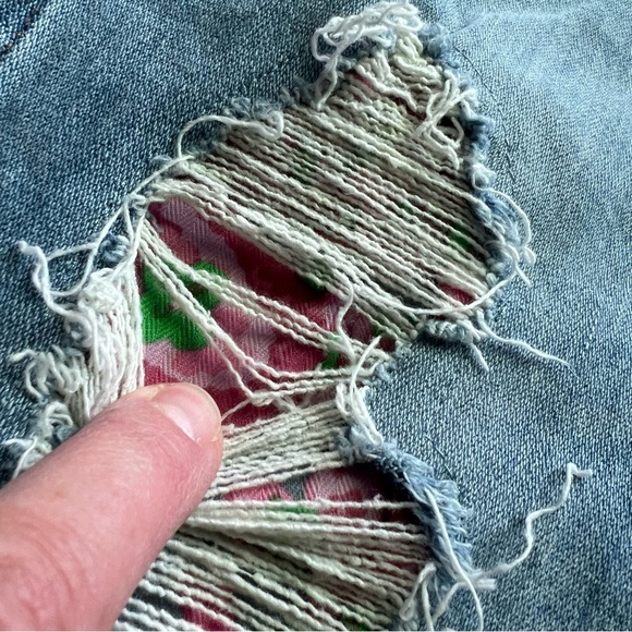 Wrangler Sky Blue Distressed Straight Jeans - Picture 13 of 13